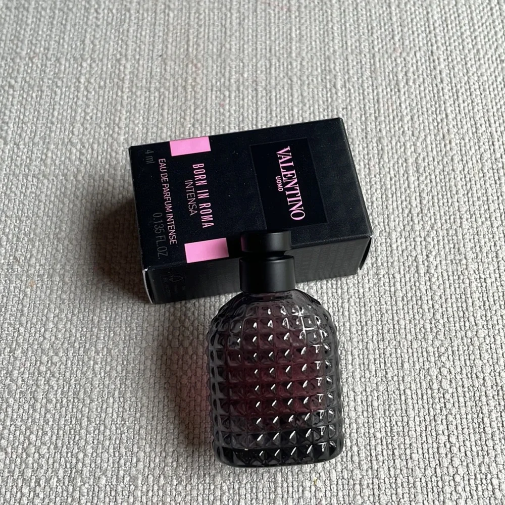 Valentino Uomo Born In Roma Intensa 4ml miniature fragrance